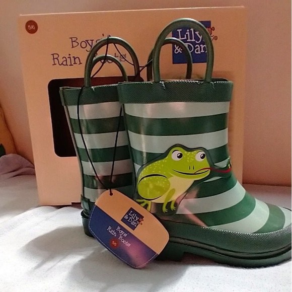 Lily & Dan Other - 2/$40 Toddler 5/6 Lily and Dan Unisex Rain Boots Green Stripes Frogs NEW IN BOX